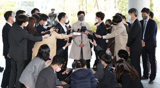 김종인 "정호영 `법률`로 따지다간 후회…한동훈 손색없어, 尹에 쓴소리 가능"